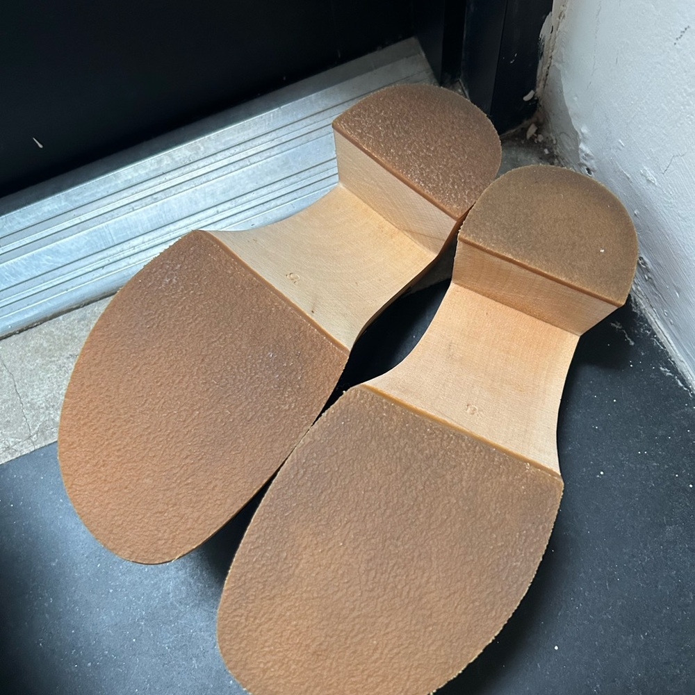 Swedish Hasbeens Black Leather Crossover Clog Sandals - Picture 3 of 4